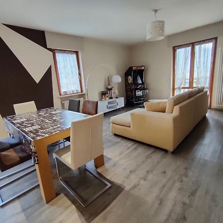 Appartamento Chentre En Ville - A 2 Passi Dal Centro - Parcheggio Gratuito - Cir-Vda-Aosta-0073 Luaran gambar