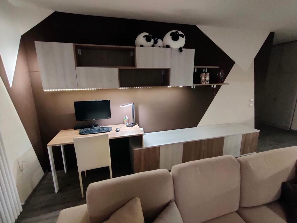 Appartamento Chentre En Ville - A 2 Passi Dal Centro - Parcheggio Gratuito - Cir-Vda-Aosta-0073 Luaran gambar